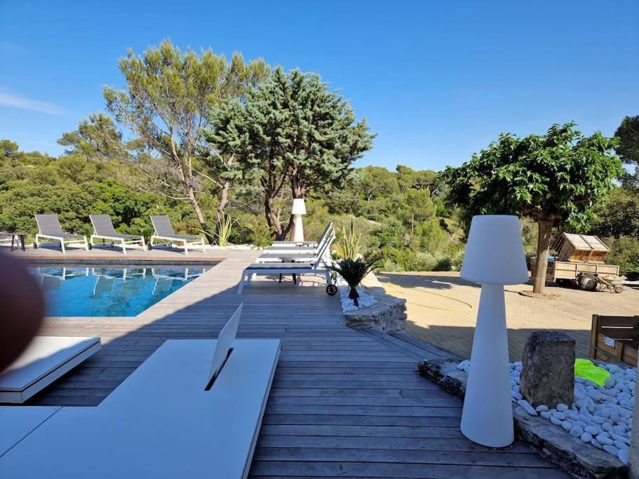 נים Magnifique Villa De Luxe Au Coeur De La Garrigue מראה חיצוני תמונה